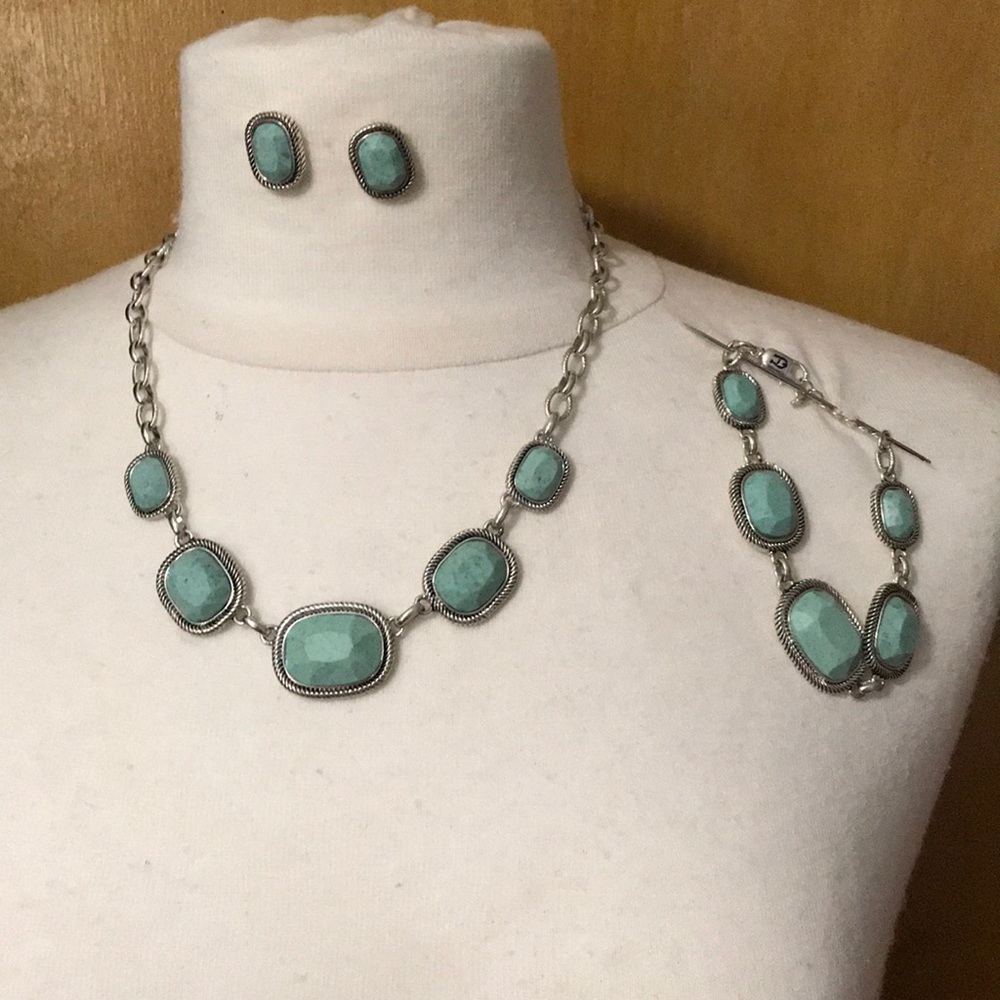 Set of jewelry